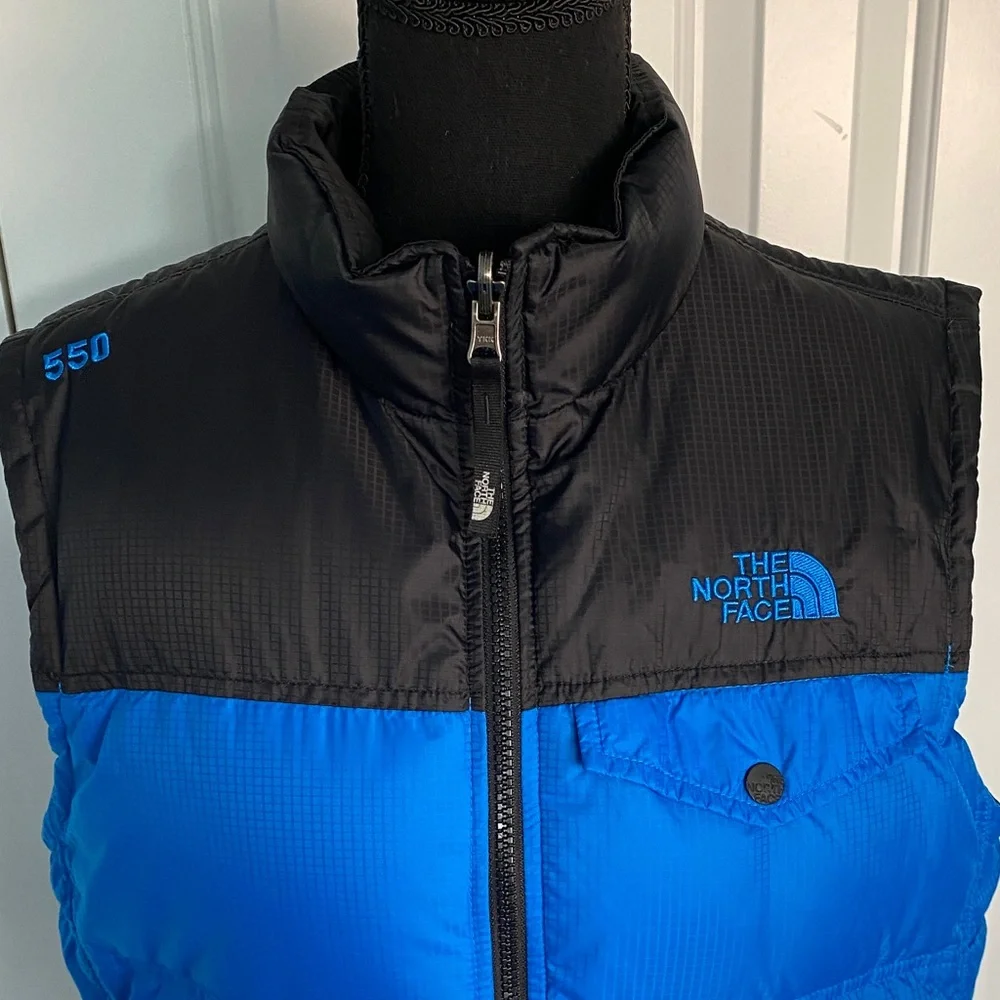 The North Face 18-20 Year Old 550 Vibrant Blue and Black Reversible Vest - Picture 2 of 11
